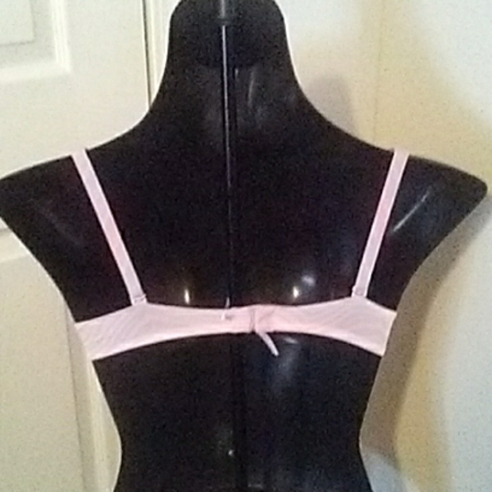 Pink bra - Picture 2 of 4